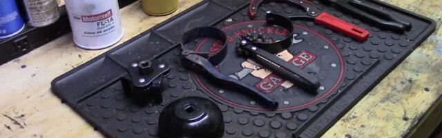 How To Tell Which Size Oil Filter Wrench You Need (And How To Use One)