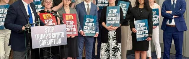 Some U.S. Senate Democrats come out against Clarity Act, calling it a 'corrupt' bill