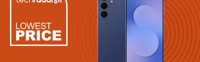 Don't want to pay a premium for the Galaxy S26? I'd consider this discounted Samsung Galaxy S25 FE instead