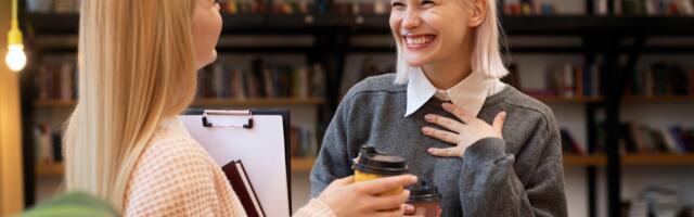 8 subtle differences between people who are naturally charming and those who are just good at faking it