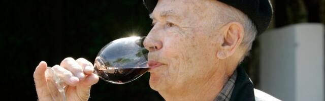 Mike Grgich dies at 100; winemaker helped make Napa Valley world famous