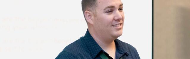 I'm a tech career coach. Do these 2 things immediately after getting laid off — and avoid this common mistake when using AI.