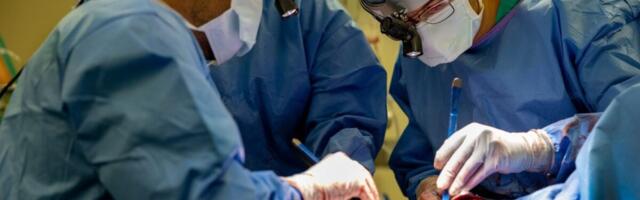 Doctors Kept a Man Alive Without Lungs for 2 Days