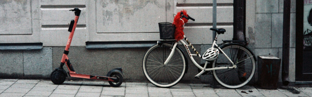 Charging stations vs battery swaps: What’s better for micromobility?