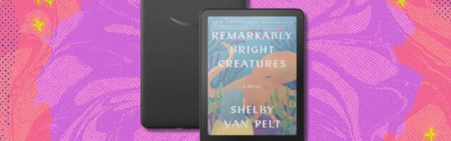 Need a last-minute Christmas gift? The Amazon Kindle Colorsoft is $60 off and itll arrive before Dec. 25.