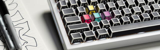 Glorious drops first exclusive KeyCapsule keycaps set