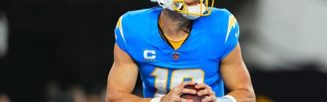 Thursday Night Football: How to Watch Vikings vs. Chargers Tonight