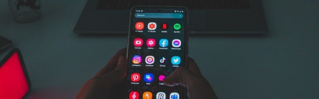 Learn to code for iOS and Android with this $36 bootcamp