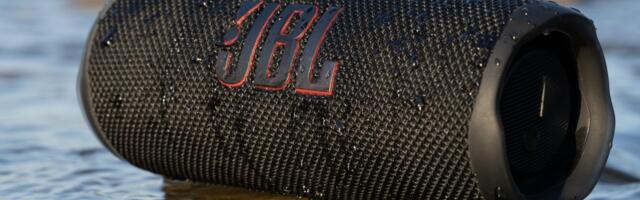 Can Waterproof Speakers Go Underwater?