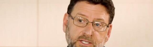 A major Silicon Valley medtech company just announced it was pausing H-1B hires