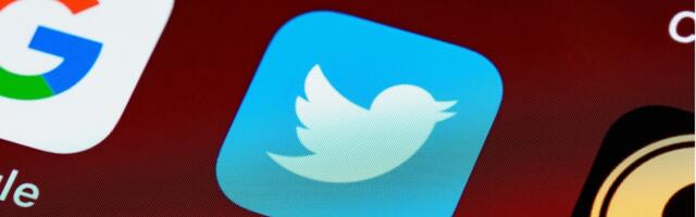 Twitter Now Lets Paid Subscribers Undo Tweets