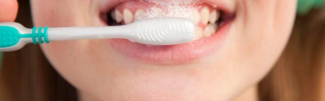 Best Dentist-Approved Whitening Toothpaste for Sensitive Teeth