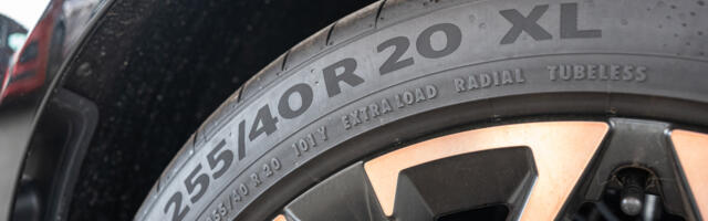 What's The Difference Between ZR And R Tires?