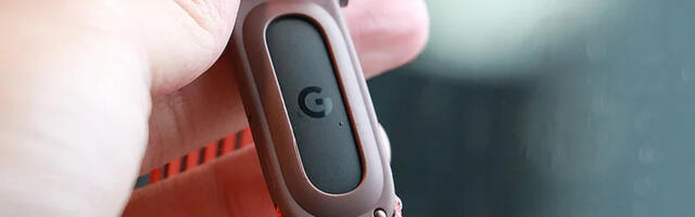 Engadget Podcast: Diving into the Fitbit Air and the Pope's AI criticism