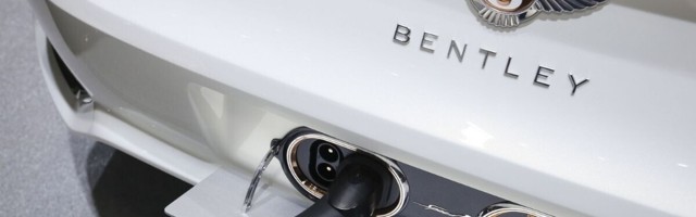 Bentley will electrify its cars starting 2025