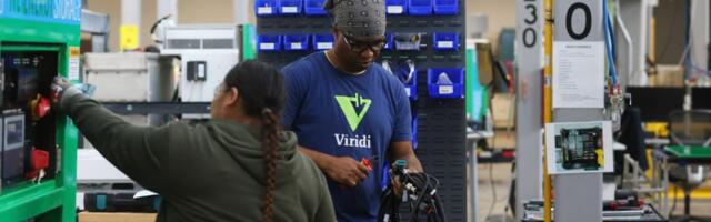 Bay Area leaders hold onto renewable energy dreams