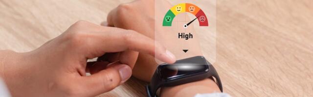 My Smartwatch Gives Me Health Anxiety. Experts Explain How to Make It Stop