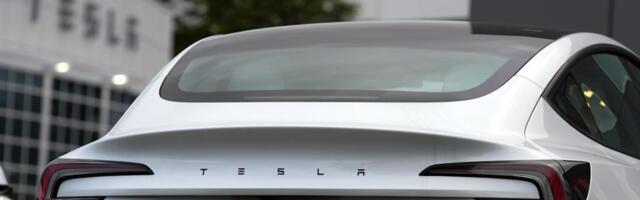 Musk pledges to fix 2019-2023 Teslas that can't fully self drive