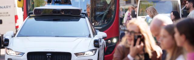 Robotaxis need to be tested in real traffic