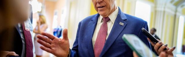 U.S. senator holding cards on Clarity Act's next move says it's ready to get to hearing