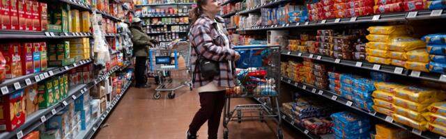 Walmart delivery workers say a new app feature is sending them running around stores — and wasting precious time