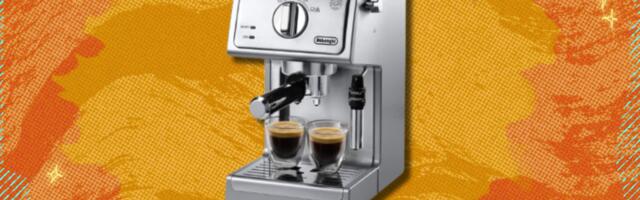 Last-minute gift idea: This DeLonghi espresso machine is on sale for under $100