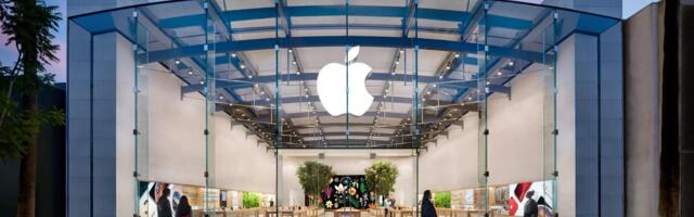 Apple was dying by the end of the 90s, but then it opened its first ever Apple Store 25 years ago - and the rest is history