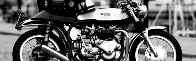 Can Two People Ride A Café Racer Motorcycle? Yes, With These Mods