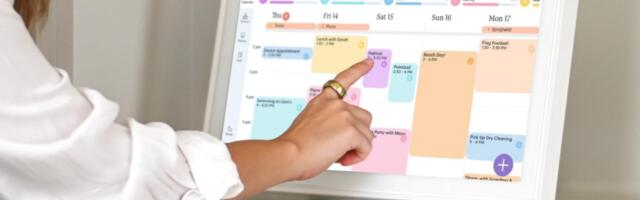 The Skylight Calendar, one of our top gifts for moms and dads, is $90 off at Best Buy for one day