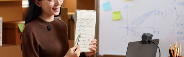 You can pair a tiny wireless mic to this 4K webcam