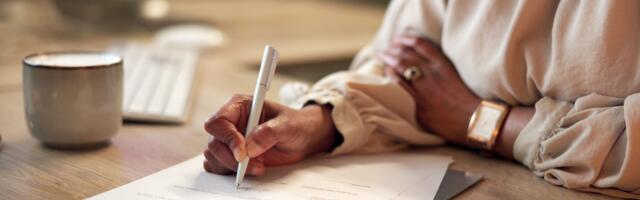 Docusign wants to use AI to turn your complex contracts into plain English