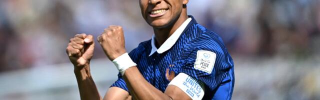 FIFA World Cup schedule today: Games, kickoff times, livestream info for June 22