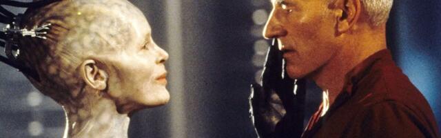 Warner Bros. Has Decided That Maybe Paramount Could Be the Better Deal After All