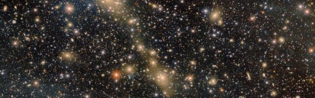 Deepest-Ever Field Image of Giant Galaxy Cluster Is a Brutal Reminder of Your Cosmic Insignificance