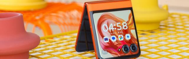 Motorola Razr 50/razr (2024) review
