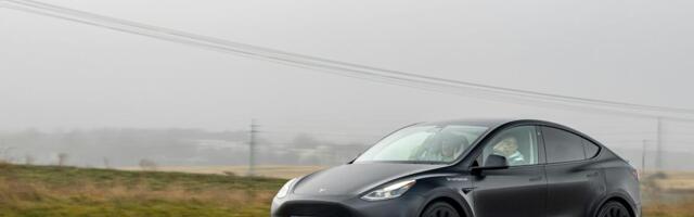 NHTSA is investigating Tesla over its electronic door handles
