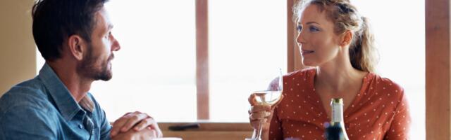 Psychology says the people who look the wealthiest on Instagram often aren’t the ones with money, they’re the ones who got trapped in a performance they can’t figure out how to stop without admitting who they’ve quietly become