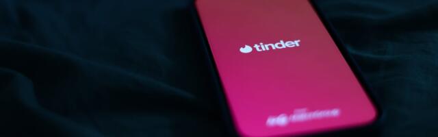 Tinder responds to viral video about tricking facial scan