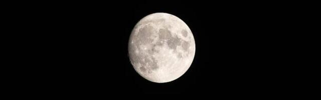 Get Ready to Spot the Spectacular Supermoon Dominating the Night Sky