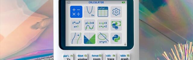 Texas Instruments made a new flagship graphing calculator: the TI-84 Evo