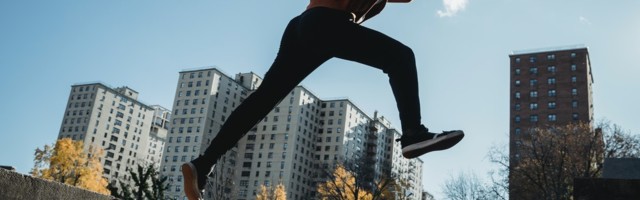 7 Ways to Convince Other People to Take a Risk On You