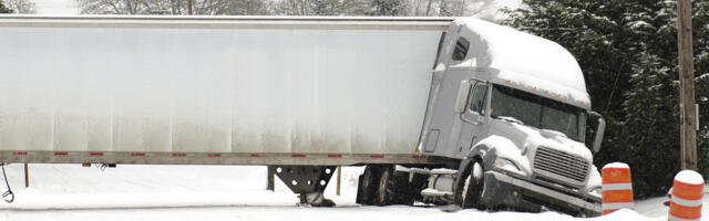 What Does It Mean When A Semi-Truck Jackknifes? Here's What Happens
