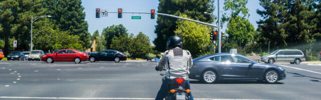 Why Do Bikers Rev Their Motorcycle Engines At Stop Lights?