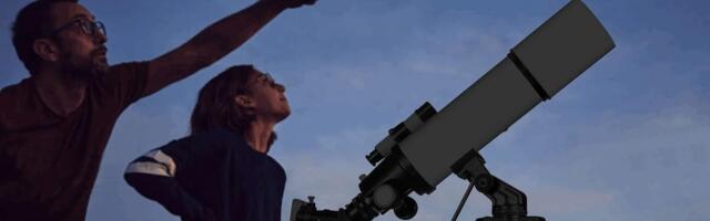 Time to Get Stargazing! See the Stars With an Eaconn Telescope for Just $100