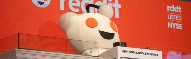 How Reddit elicits content for nothing and clicks for free
