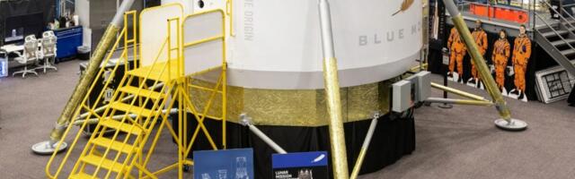 Watch Out, SpaceX—NASA Is Already Training on Blue Origin’s Moon Lander Prototype