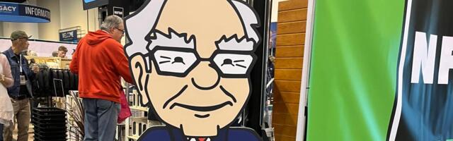 I flew 4,400 miles to Warren Buffett's big bash. Even after retiring, he's still the main attraction, and his legacy will live on.