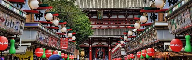 Japan Sees Return of Tourists Lift Consumer Sentiment