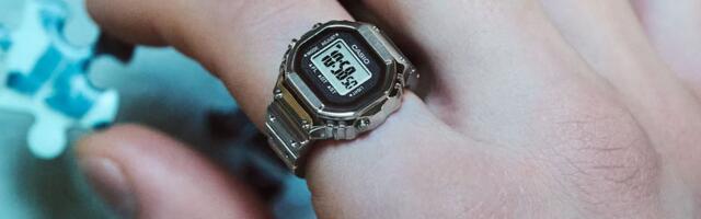 The new Casio CRW-001-1JR is both a smart ring and a smartwatch