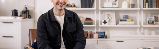 I've made over $900,000 in 5 years writing résumés on Fiverr. Here's why I left my Disney job to pursue freelancing.